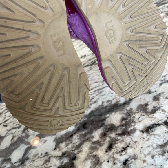 Little Girls Uggs - Shimmer Boot - Picture 3 of 3